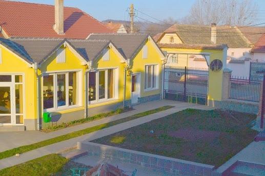 Pensiunea Poarta Oilor Gîrbova Dış mekan fotoğraf